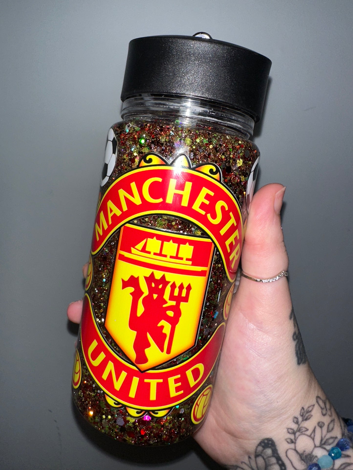 10oz Kids Snow Globe Bottles ❤︎