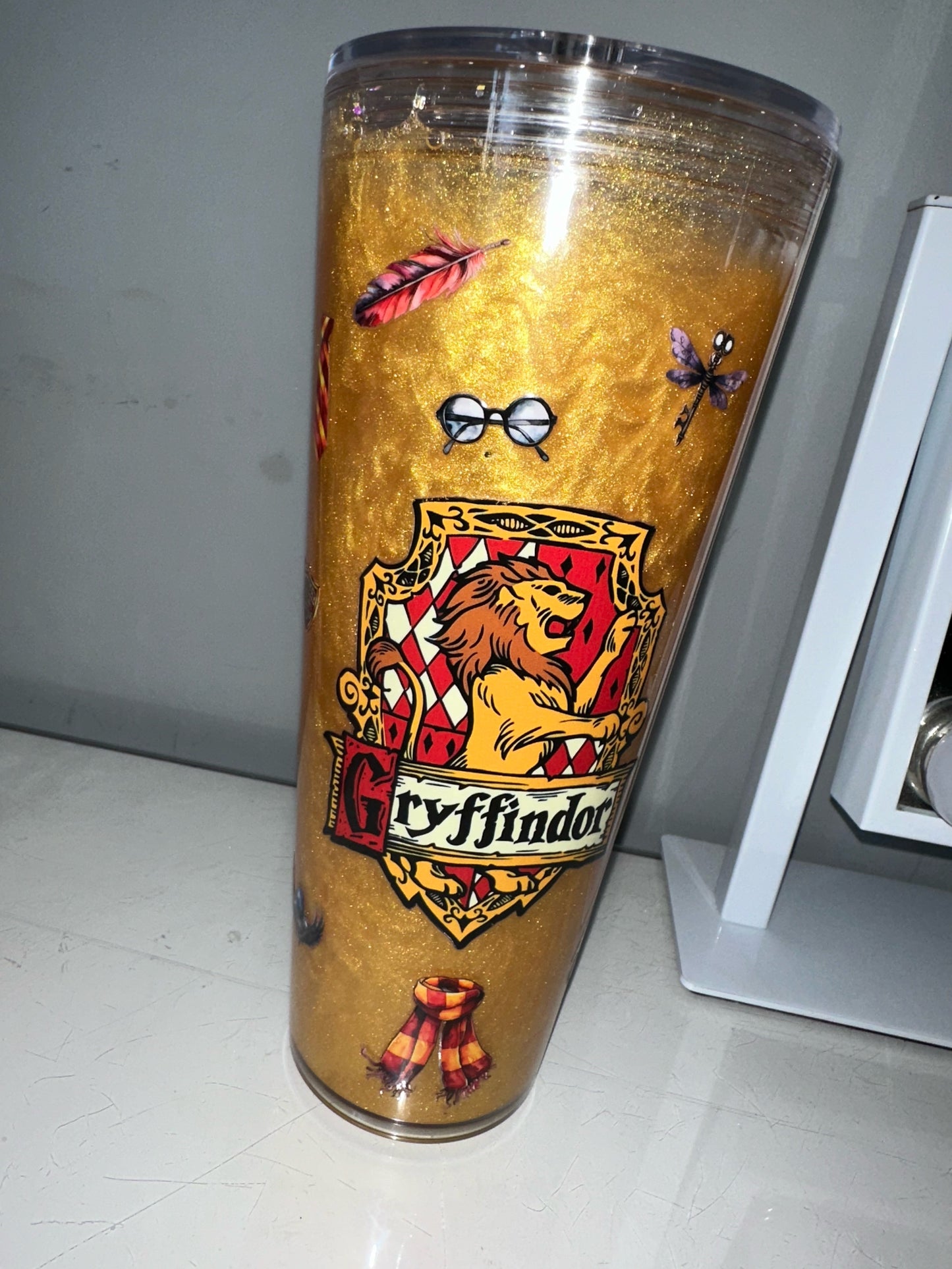 24oz Snow Globe Tumbler ❤︎