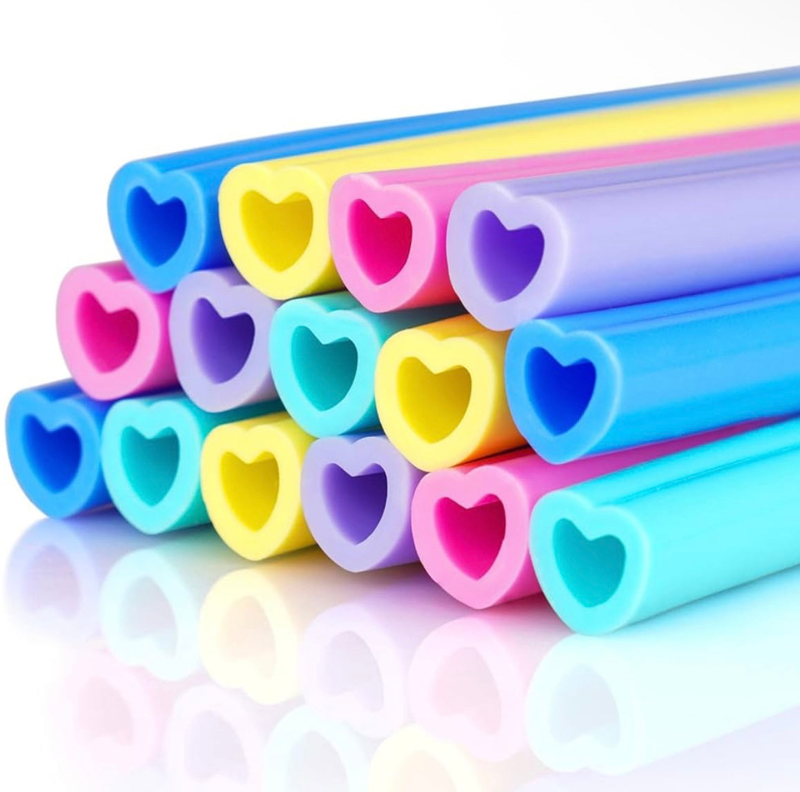 Silicone Heart Straws ❤︎