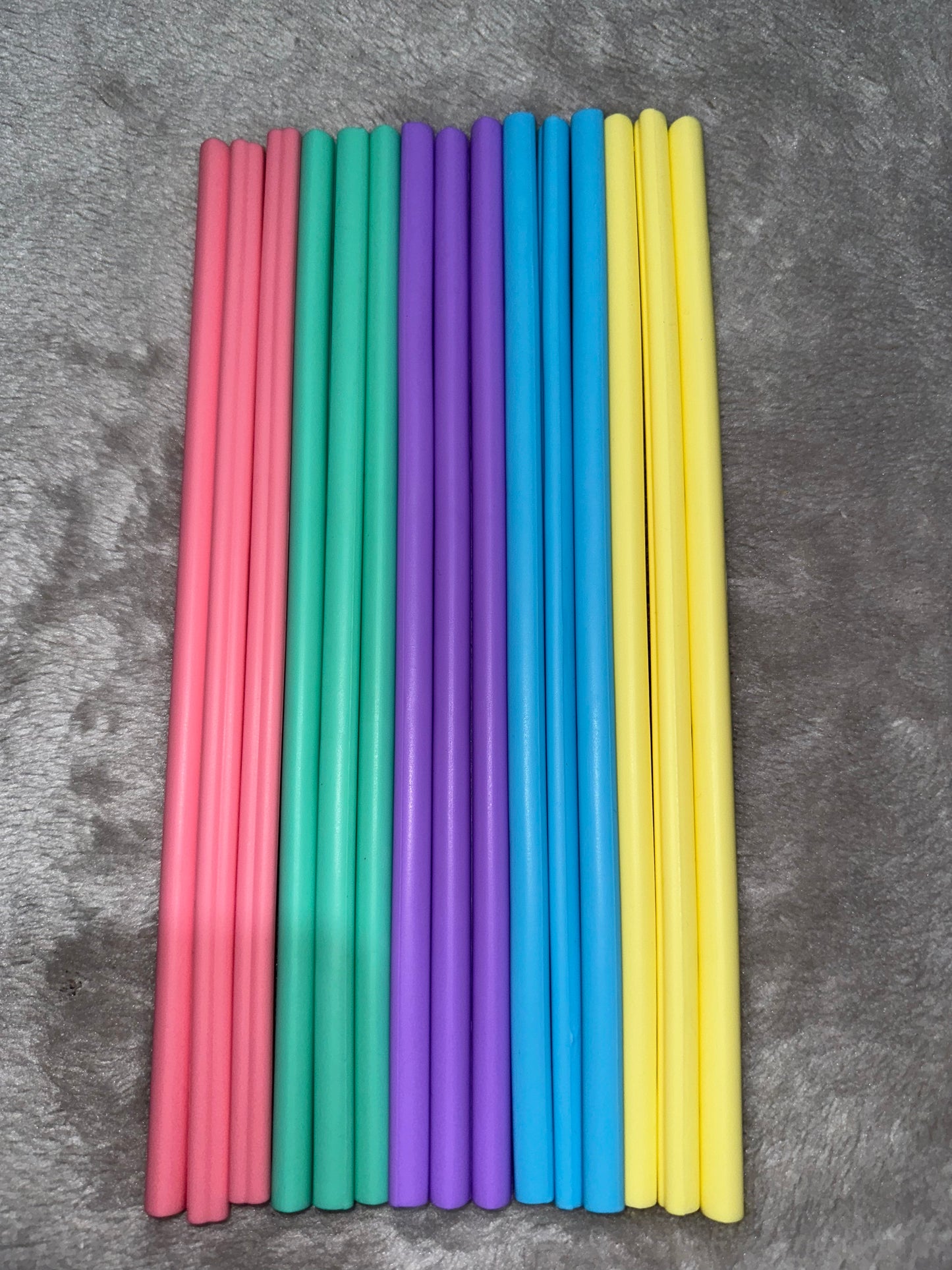 Silicone Heart Straws ❤︎