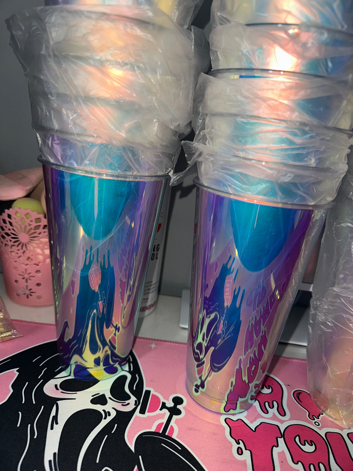 Holographic Cold Cups ❤︎